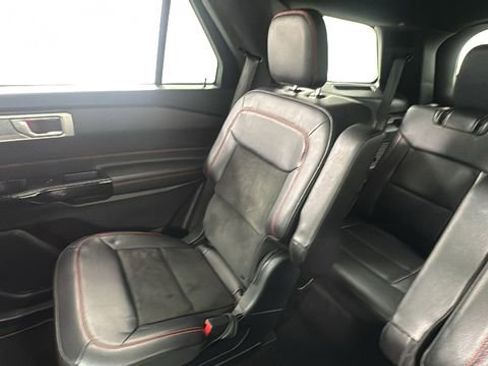 Used 2023 Ford Explorer ST-Line w/ Class IV Trailer Tow Package image 14