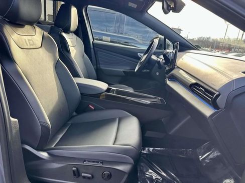 Used 2023 Volkswagen ID.4 Pro S image 10