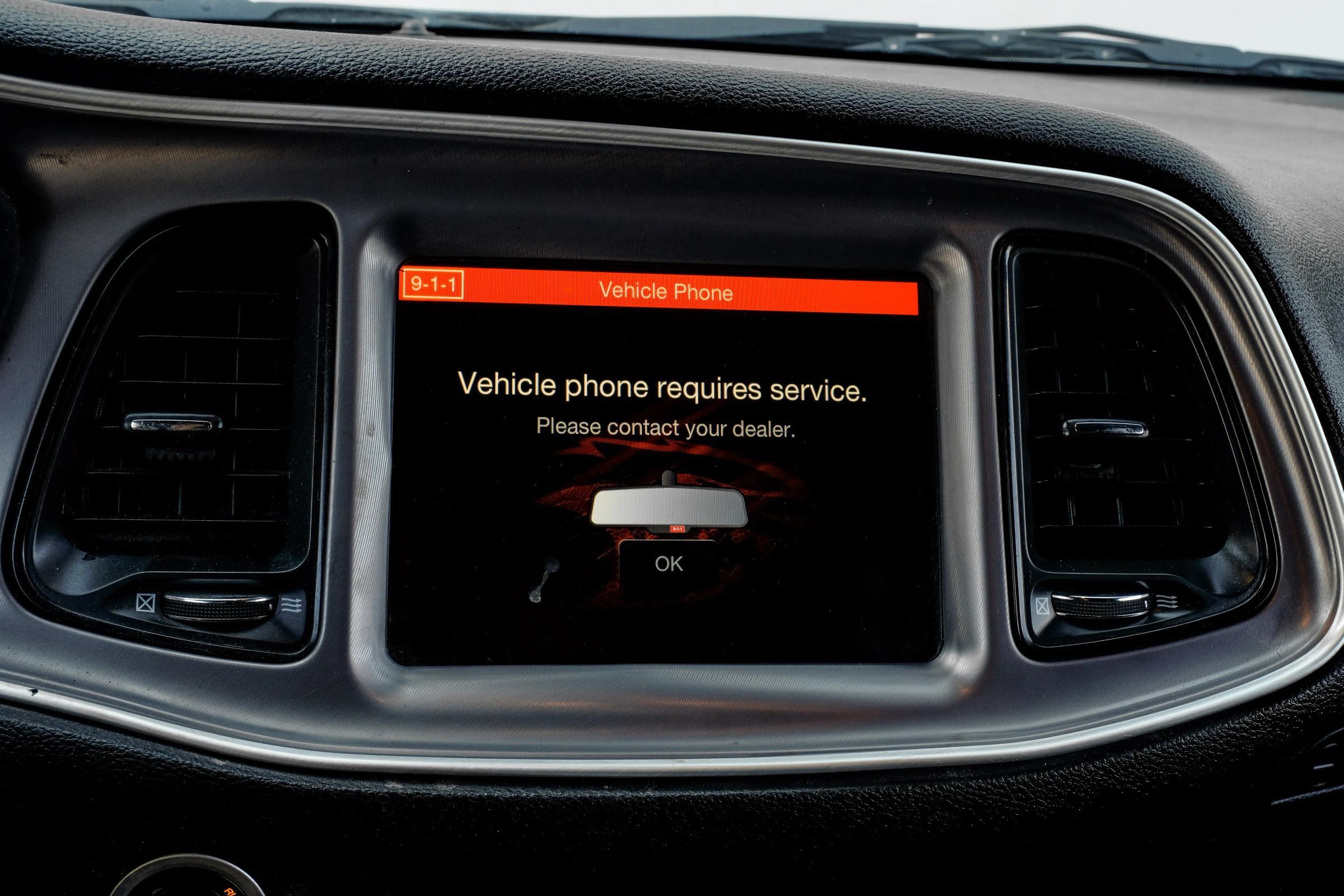 Used 2019 Dodge Challenger R/T RWD image 33