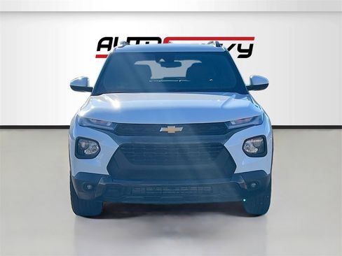 Used 2023 Chevrolet TrailBlazer ACTIV image 2