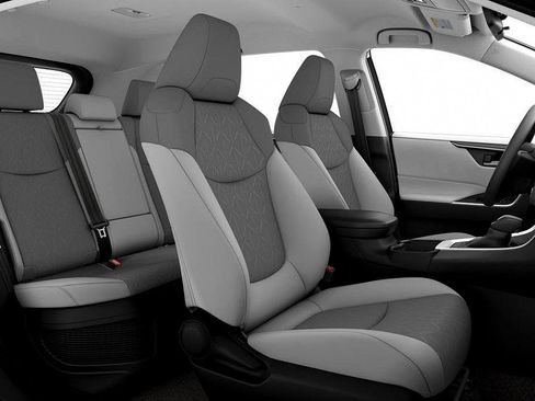 New 2025 Toyota RAV4 XLE image 34