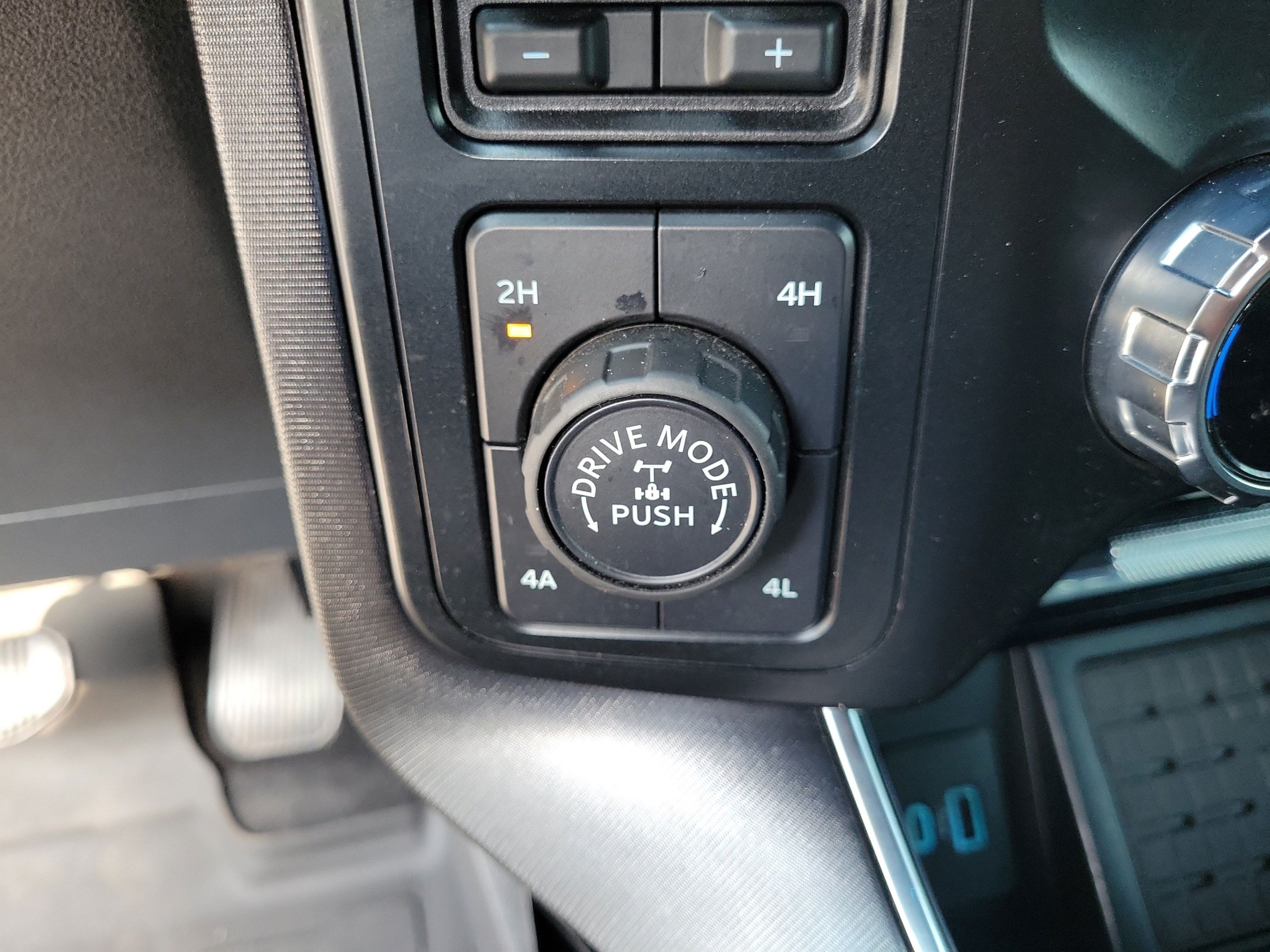 Used 2023 Ford F150 Raptor w/ Equipment Group 802A Raptor R AWD/4WD image 31