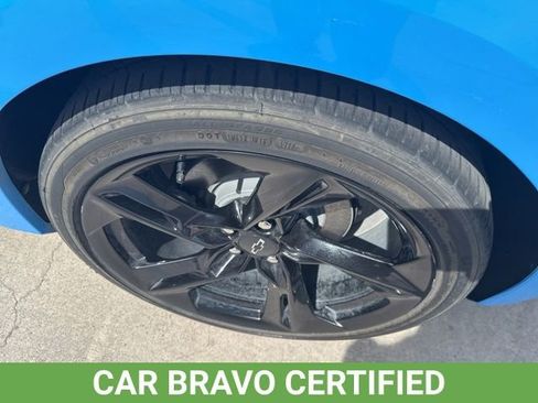 Certified 2022 Chevrolet Camaro LT w/ Technology Package RWD image 11