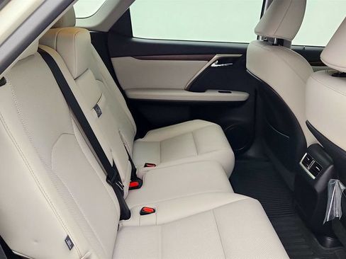 Used 2022 Lexus RX 350L Premium w/ Premium Package AWD/4WD image 23