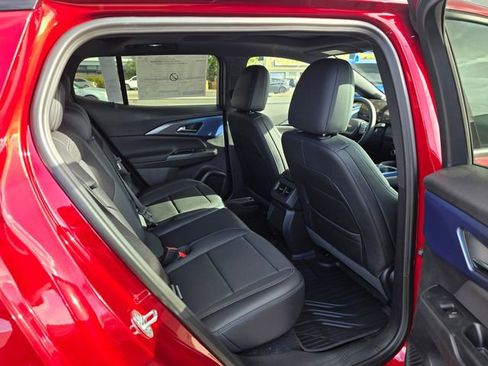 New 2026 Chevrolet Equinox EV LT image 14