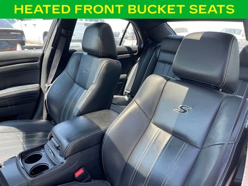 Used 2014 Chrysler 300 S w/ Luxury Group RWD image 17