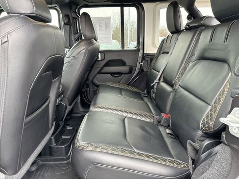 Used 2021 Jeep Wrangler Unlimited Sahara image 23