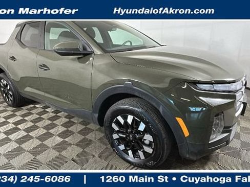 Used 2025 Hyundai Santa Cruz SE FWD image 1