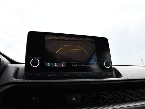 Used 2023 Honda CR-V LX image 17