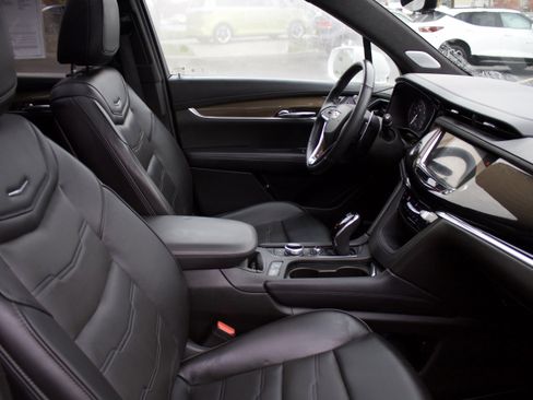 Used 2020 Cadillac XT6 Sport w/ Platinum Package image 39