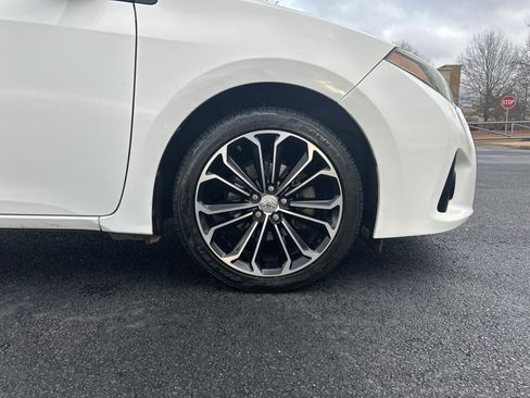 Used 2015 Toyota Corolla S w/ Driver Convenience Package image 33