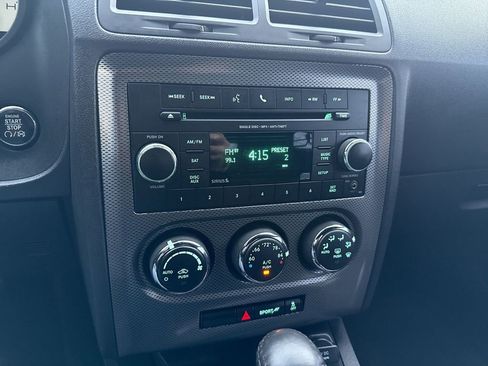 Used 2014 Dodge Challenger R/T image 16