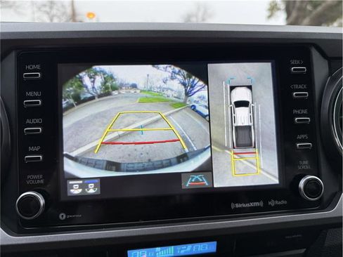 Used 2023 Toyota Tacoma TRD Sport w/ Advanced Technology Package image 10