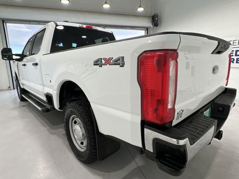 Used 2023 Ford F250 XLT image 6
