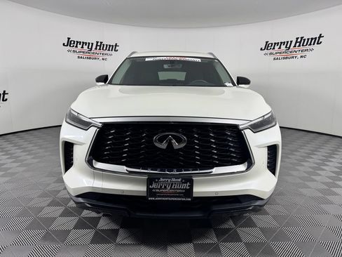 Used 2023 INFINITI QX60 Luxe AWD/4WD image 4