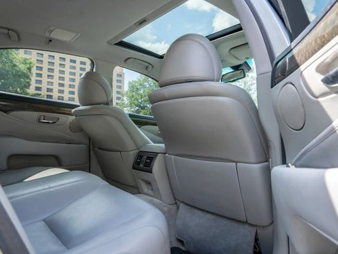 Used 2012 Lexus LS 460 AWD w/ Luxury Value Edition image 14