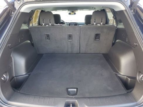 Used 2020 Chevrolet Blazer LT image 9