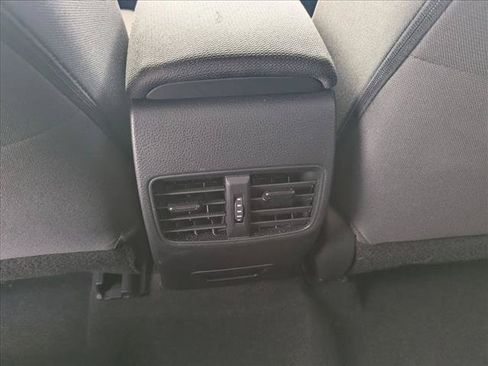 Used 2024 Toyota Corolla Cross LE FWD image 15