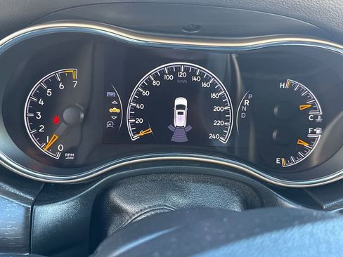 Used 2016 Jeep Grand Cherokee Limited w/ Trailer Tow Group IV image 24