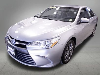 Used 2017 Toyota Camry XLE w/ Moonroof Package