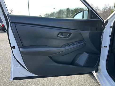 Certified 2024 Nissan Sentra S image 9