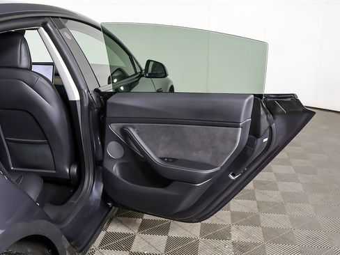 Used 2022 Tesla Model 3 Long Range image 25