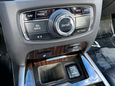 Used 2016 Acura RLX w/ Technology Package FWD image 34