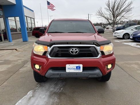 Used 2013 Toyota Tacoma 4x4 Access Cab V6 image 2