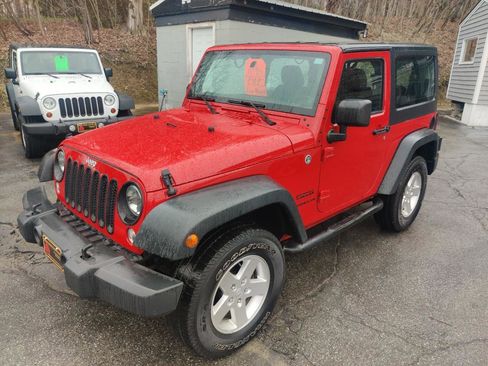 Used 2014 Jeep Wrangler Sport AWD/4WD image 2