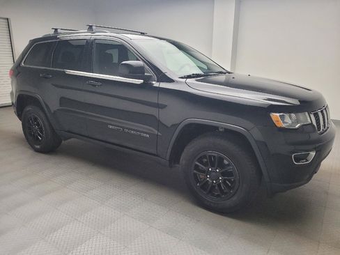 Used 2018 Jeep Grand Cherokee Laredo AWD/4WD image 11