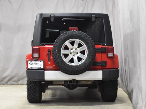 Used 2013 Jeep Wrangler Unlimited Sahara w/ Connectivity Group image 8