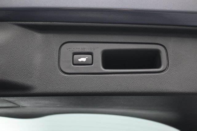 Certified 2025 Honda Pilot EX-L image 3