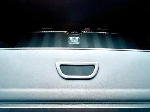 Certified 2022 Mercedes-Benz GLC 300 4MATIC image 33