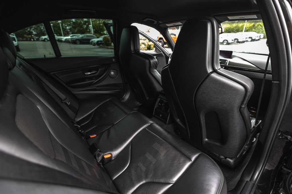Used 2016 BMW M3 RWD image 30