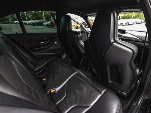 Used 2016 BMW M3 RWD image 30