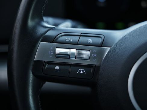 Used 2024 Hyundai Kona SEL FWD image 32