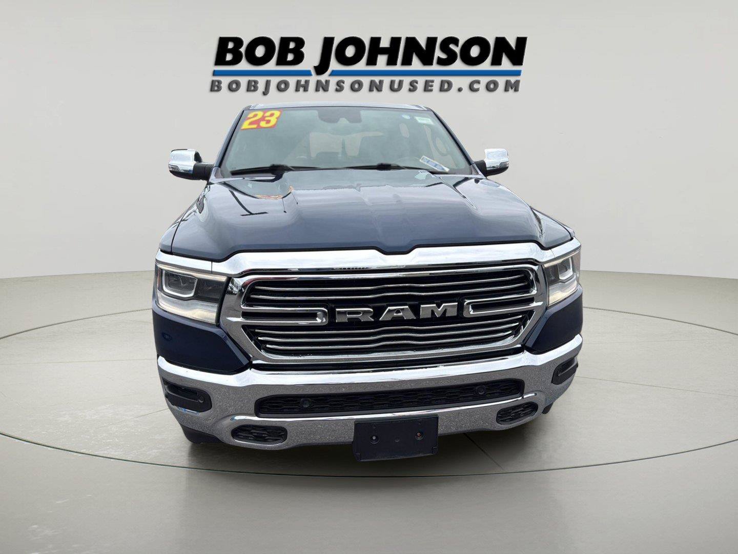 Used 2023 RAM 1500 Laramie AWD/4WD image 2
