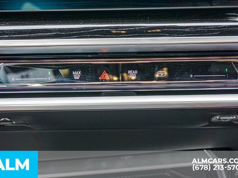 Used 2025 BMW i7 eDrive50 w/ M Sport Package image 44