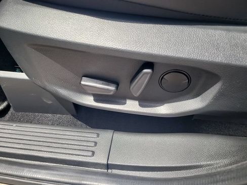 New 2026 Ford Ranger Lariat RWD image 19