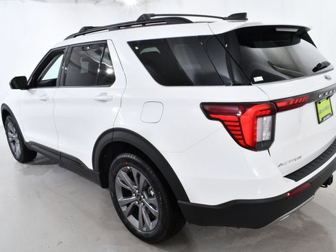 New 2026 Ford Explorer Active w/ Active Comfort Package AWD/4WD image 15