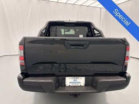 Used 2024 Nissan Frontier SV w/ Hardbody Edition AWD/4WD image 8