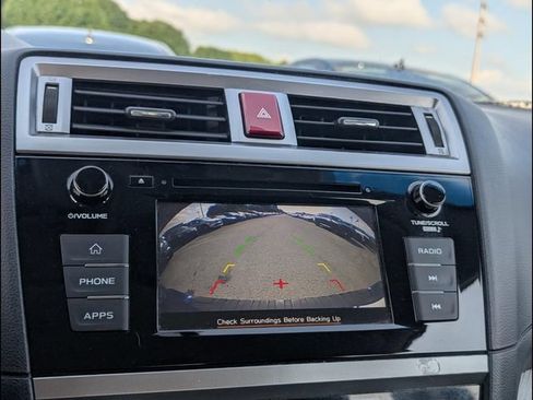 Used 2019 Subaru Outback 2.5i AWD/4WD image 11