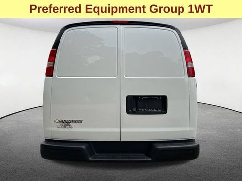 Certified 2025 Chevrolet Express 3500 Extended w/ Driver Convenience Package RWD image 12