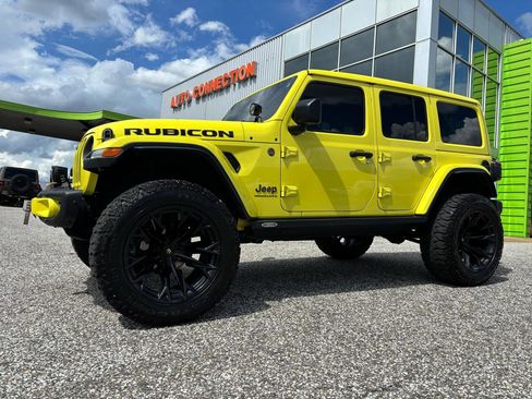 Used 2023 Jeep Wrangler Unlimited Rubicon 392 w/ Xtreme Recon 35" Tire Package AWD/4WD image 3