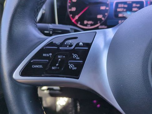 Used 2025 Mercedes-Benz C 300 Sedan image 24