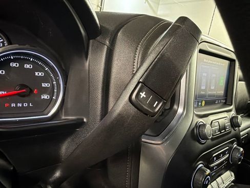 Used 2022 Chevrolet Silverado 2500 LT AWD/4WD image 18