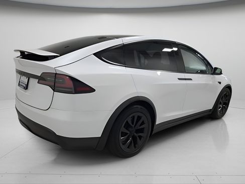 Used 2023 Tesla Model X AWD/4WD image 6