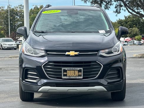 Used 2022 Chevrolet Trax LT w/ Driver Confidence Package AWD/4WD image 9
