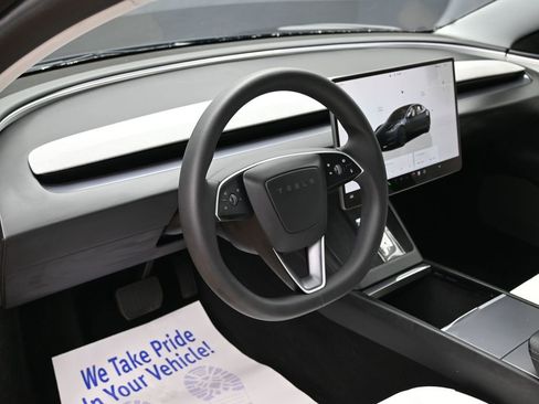 Used 2025 Tesla Model 3 Long Range image 17