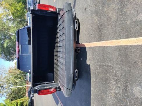 Used 2024 GMC Sierra 1500 AT4 w/ Technology Package image 16